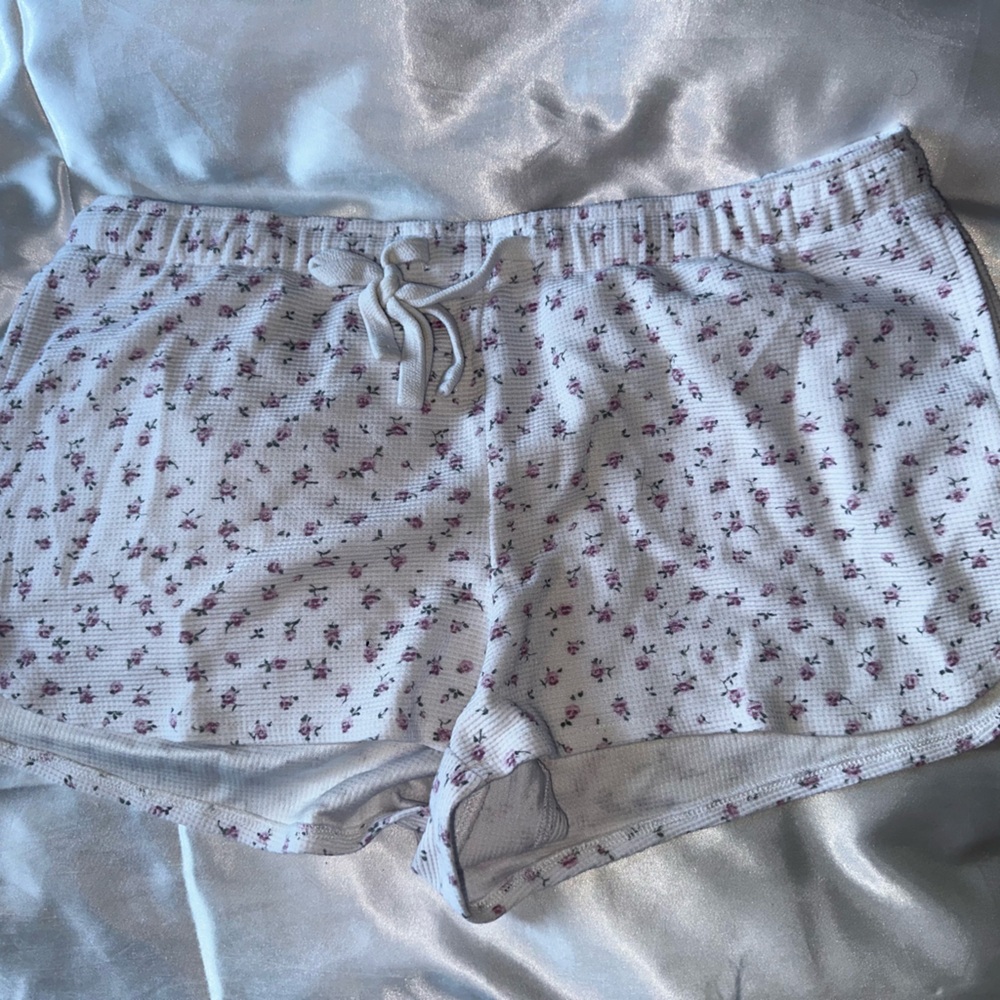 Garage White Floral Print Shorts
